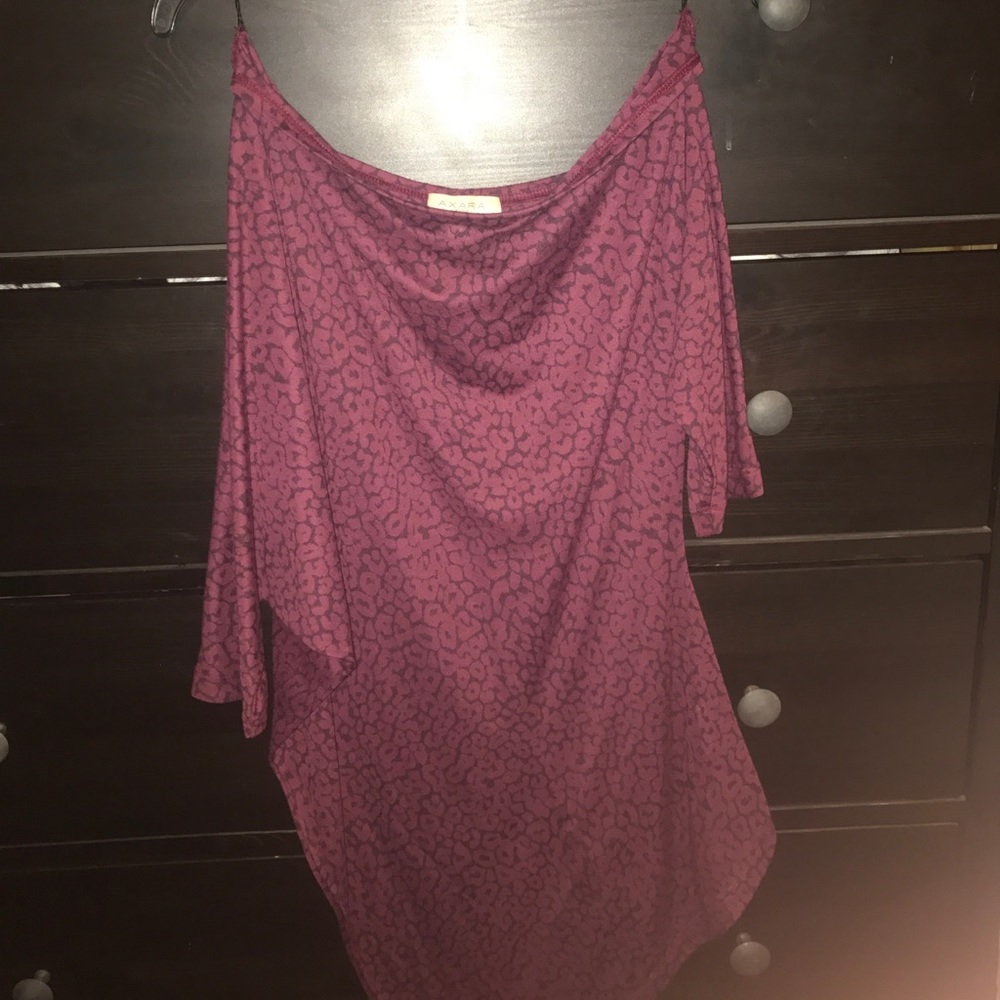 Asymmetric Tunica with leopard print.